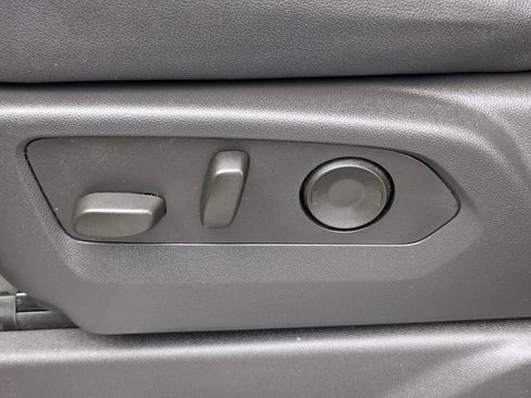 Used 2025 Chevrolet Silverado 1500 ZR2 image 20