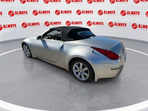 Used 2004 Nissan 350Z Enthusiast image 6