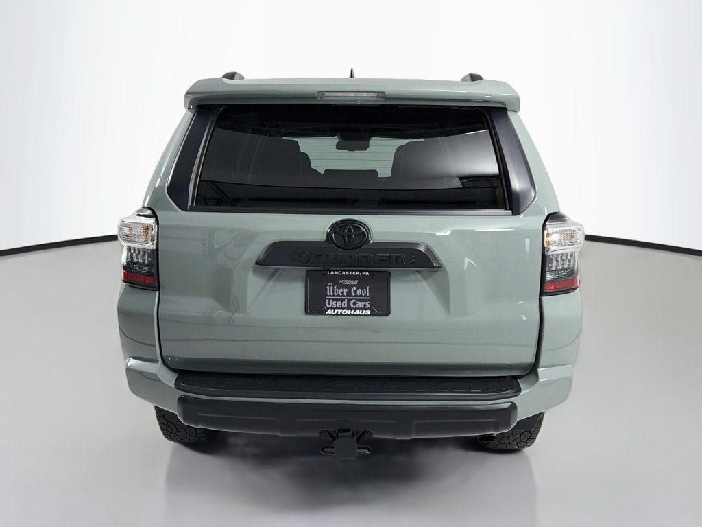 Used 2022 Toyota 4Runner TRD Off-Road Premium AWD/4WD image 6