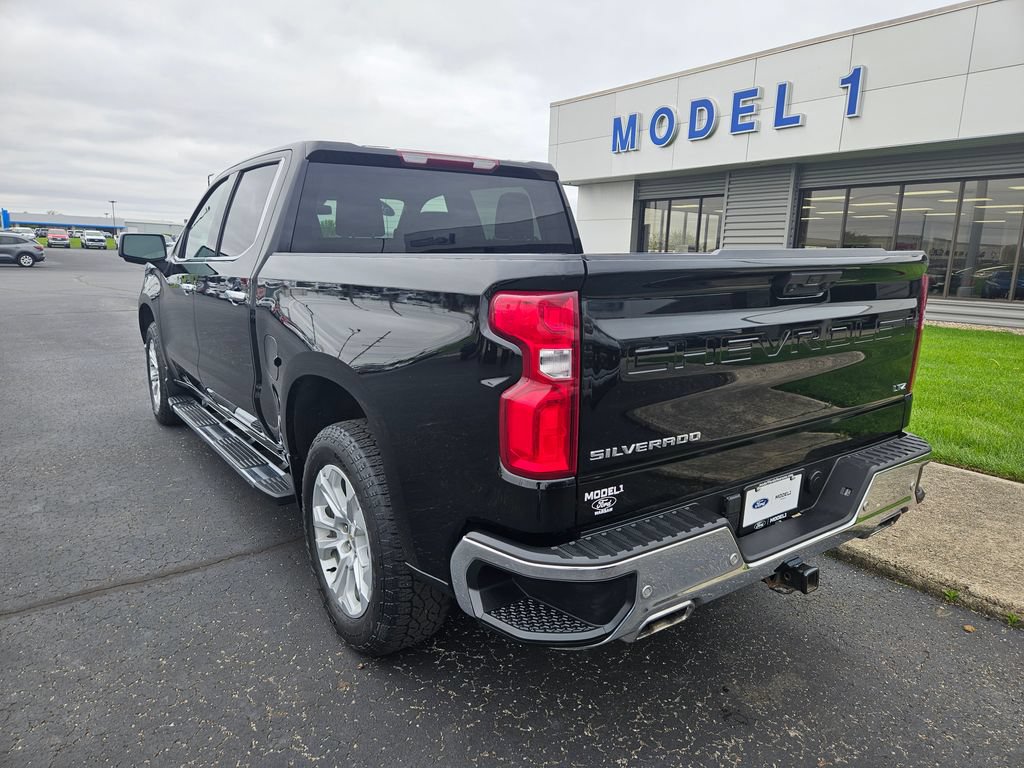 Used 2022 Chevrolet Silverado 1500 LTZ w/ Z71 Off-Road Package AWD/4WD image 9
