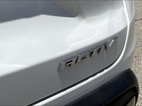 Used 2025 Chevrolet Trax ACTIV FWD image 28