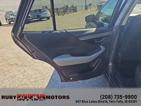 Used 2020 Subaru Outback Onyx Edition XT AWD/4WD image 26