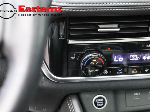 Used 2021 Nissan Rogue SL AWD/4WD image 19