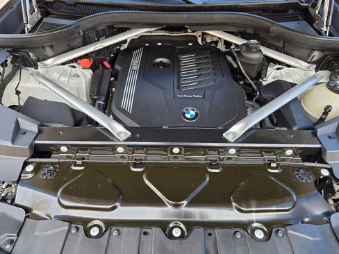 Used 2019 BMW X5 xDrive40i AWD/4WD image 35
