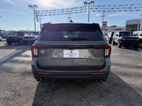 New 2026 Ford Explorer ST image 6