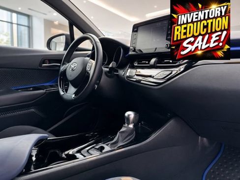 Used 2021 Toyota C-HR XLE FWD image 9