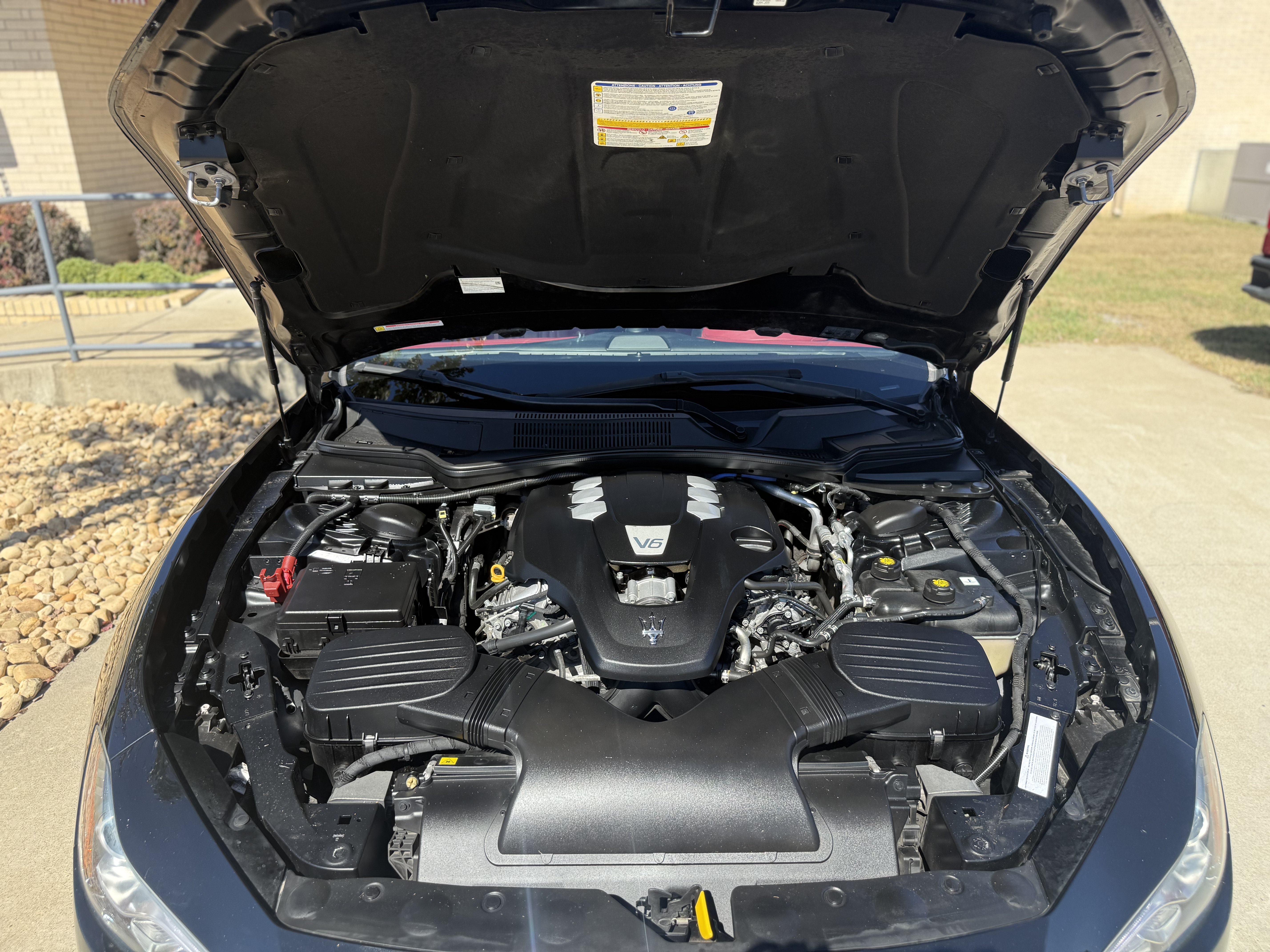 Used 2018 Maserati Ghibli RWD image 26