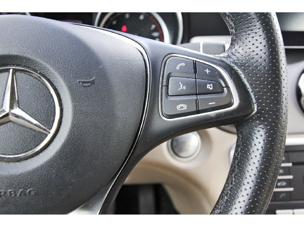Used 2018 Mercedes-Benz GLA 250 w/ Premium Package image 21