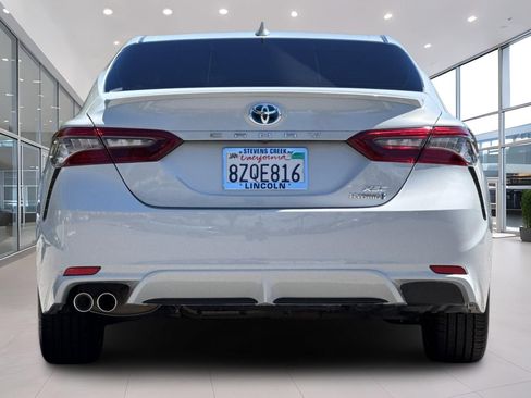 Used 2022 Toyota Camry XSE FWD image 5