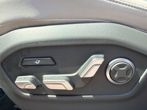 Used 2024 Hyundai Santa Fe Calligraphy FWD image 15