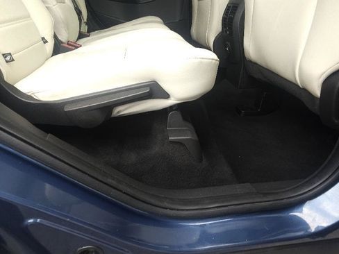 Used 2018 Ford Escape SEL w/ SEL Sport Appearance Package AWD/4WD image 28