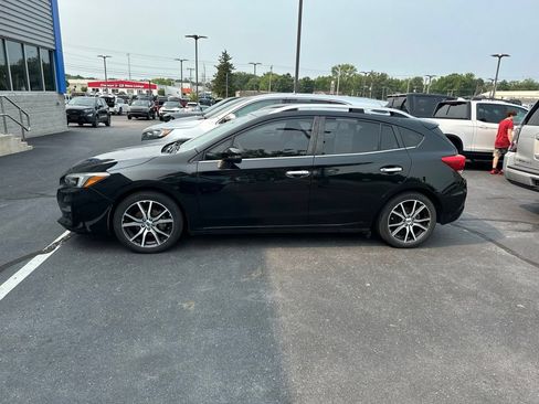 Used 2017 Subaru Impreza 2.0i Limited AWD/4WD image 2
