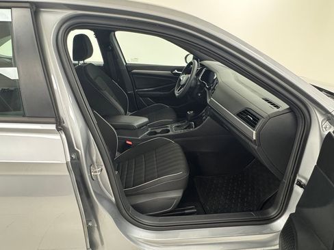 Used 2023 Volkswagen Jetta Sport image 14