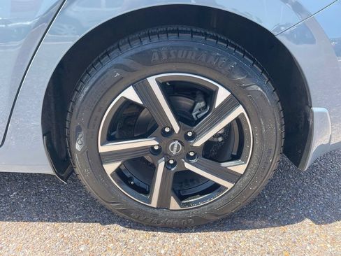 Certified 2024 Nissan Sentra SV FWD image 17