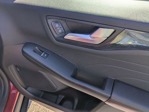 Used 2023 Ford Escape ST-Line image 33