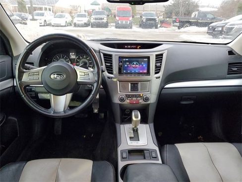 Used 2010 Subaru Legacy 2.5i Premium image 27