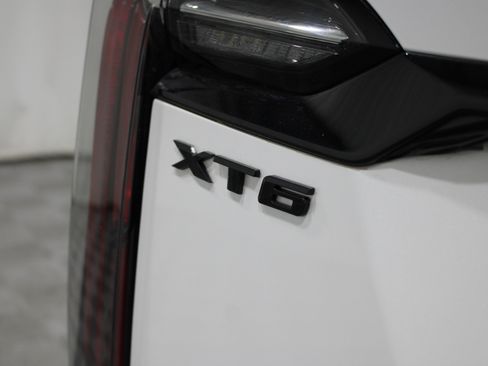 Used 2023 Cadillac XT6 Sport w/ Technology Package image 35
