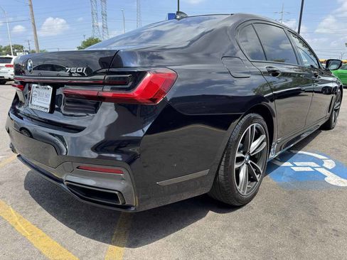 Used 2021 BMW 750i xDrive w/ Executive Package AWD/4WD image 5
