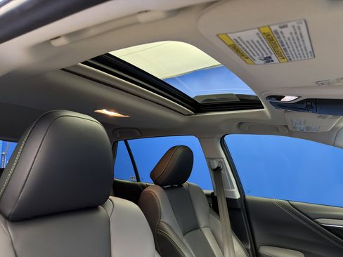 Used 2020 Subaru Outback Onyx Edition XT image 25