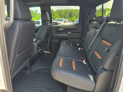 Certified 2023 GMC Sierra 1500 AT4 w/ Technology Package AWD/4WD image 12