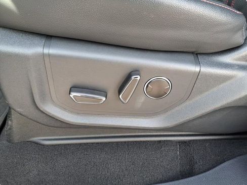 Used 2023 Ford Expedition Limited image 13