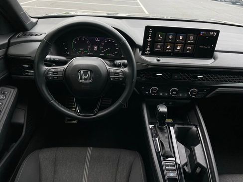 Certified 2025 Honda Accord Sport image 11