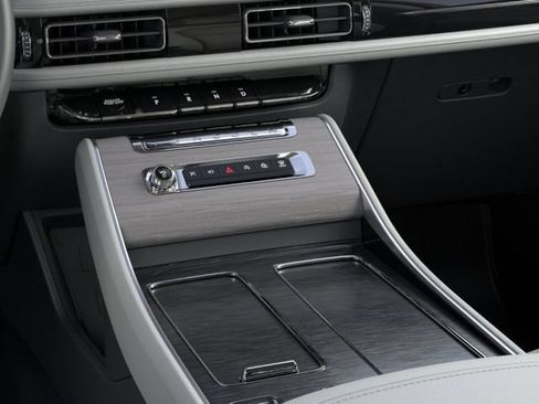 New 2026 Lincoln Aviator Reserve w/ Luxury Package RWD image 15