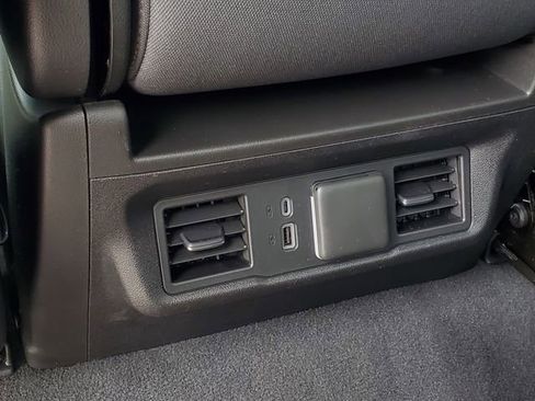 Used 2023 Chevrolet Silverado 1500 LT AWD/4WD image 28