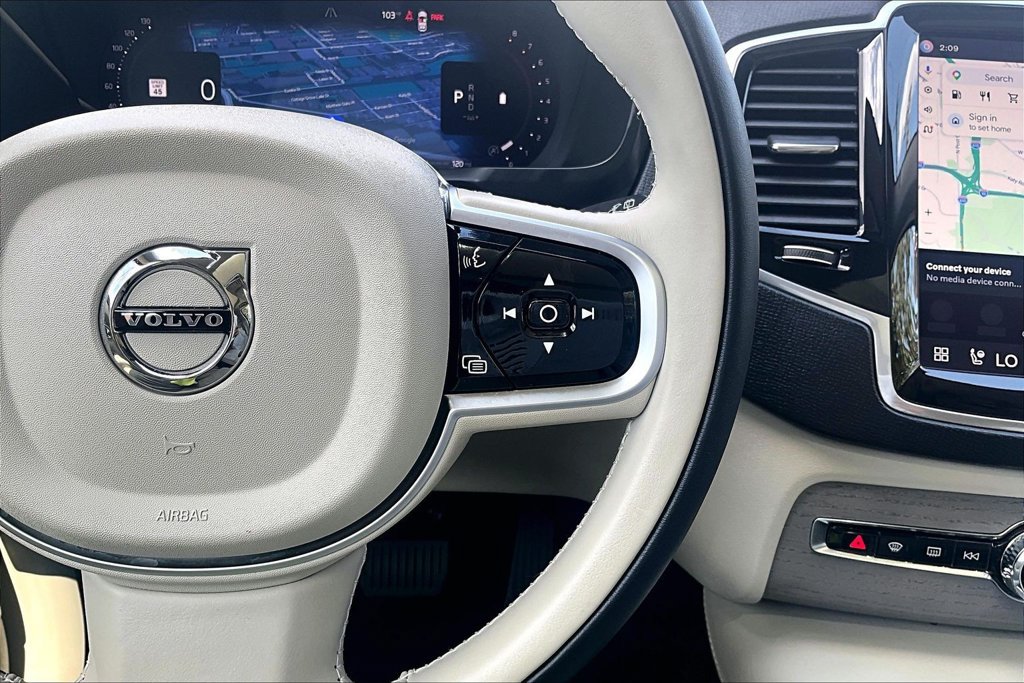 Certified 2025 Volvo XC90 B6 Plus w/ Protection Package AWD/4WD image 28