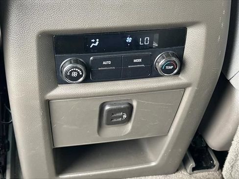 Certified 2020 Chevrolet Traverse LT FWD image 15