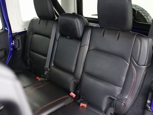 Used 2019 Jeep Wrangler Unlimited Rubicon image 19