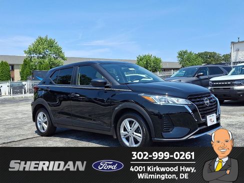 Used 2025 Nissan Kicks Play S FWD image 1
