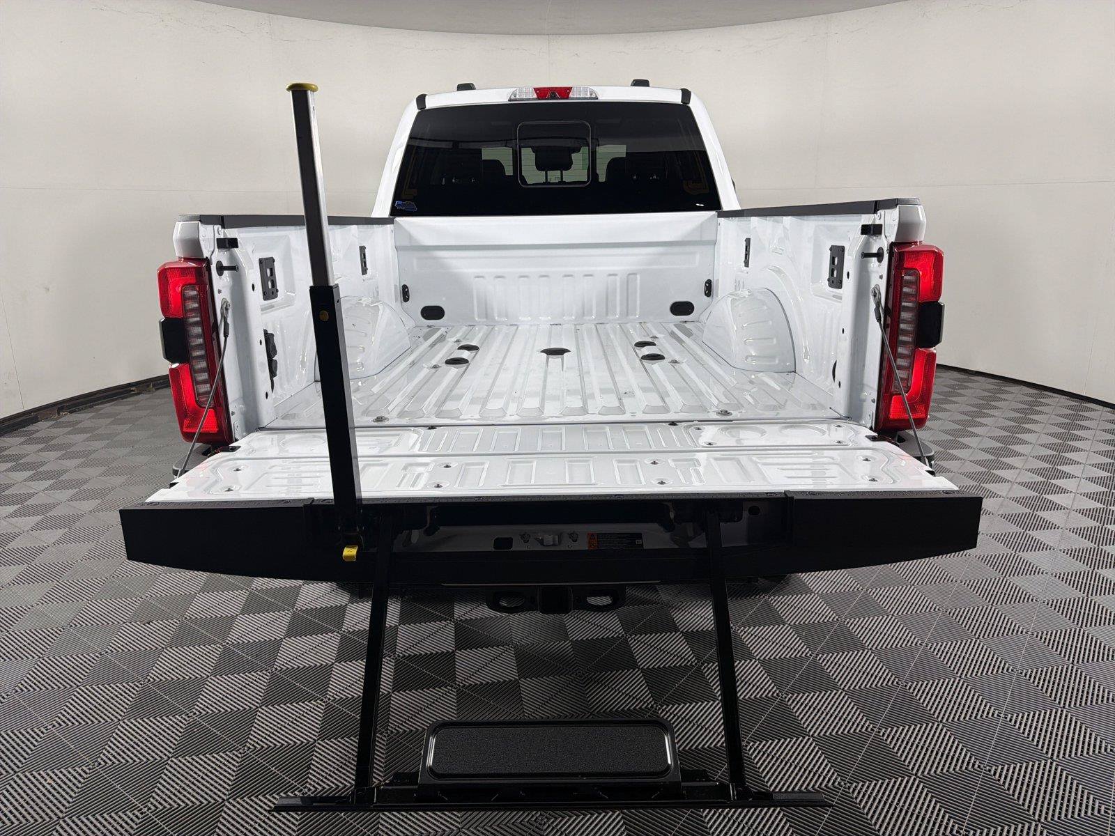 New 2026 Ford F250 Lariat w/ Lariat Premium Package AWD/4WD image 19