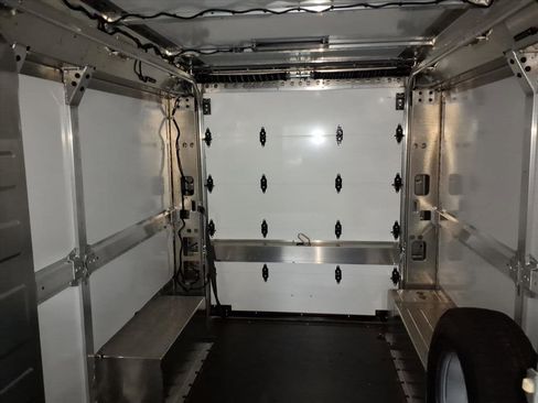 New 2025 Chevrolet Brightdrop 400 image 7