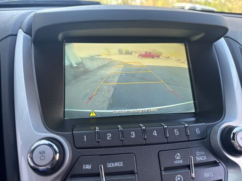 Used 2016 Chevrolet Equinox LT w/ Convenience Package image 16