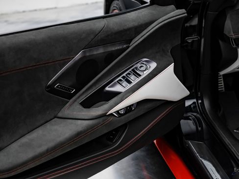 Used 2023 Chevrolet Corvette Stingray Premium Conv w/ Z51 Performance Package image 89