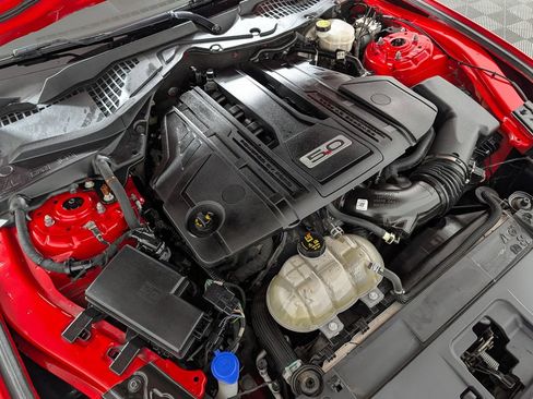 Certified 2022 Ford Mustang GT RWD image 8