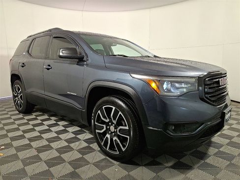 Used 2019 GMC Acadia SLT w/ Black Edition image 4