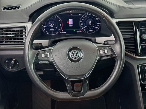 Used 2018 Volkswagen Atlas SEL Premium image 18