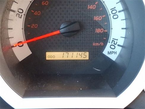 Used 2015 Toyota Tacoma 4x4 Access Cab V6 image 19