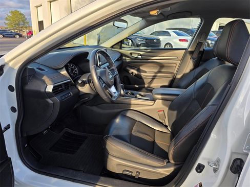 Used 2019 Nissan Altima 2.5 SR image 24