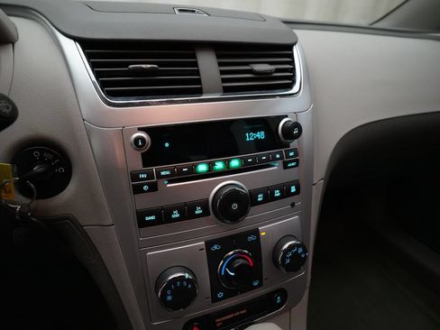 Used 2012 Chevrolet Malibu LS FWD image 6