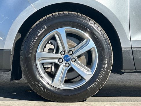 Certified 2022 Ford Edge SEL w/ Convenience Package image 25