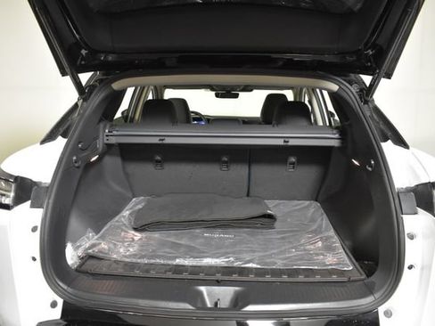 Certified 2026 Nissan Murano Platinum w/ Cargo Package AWD/4WD image 36