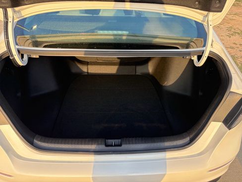 Used 2025 Honda Accord SE image 26