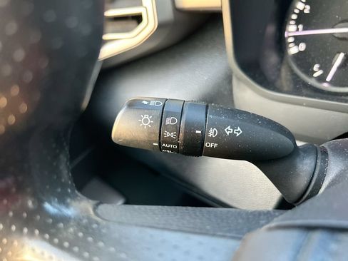 Used 2022 Toyota Tundra SR5 AWD/4WD image 20