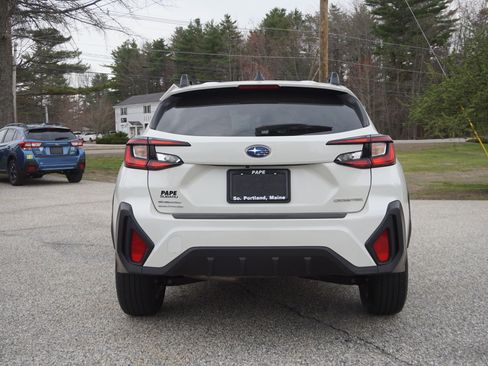 Used 2024 Subaru Crosstrek 2.0i Premium AWD/4WD image 6