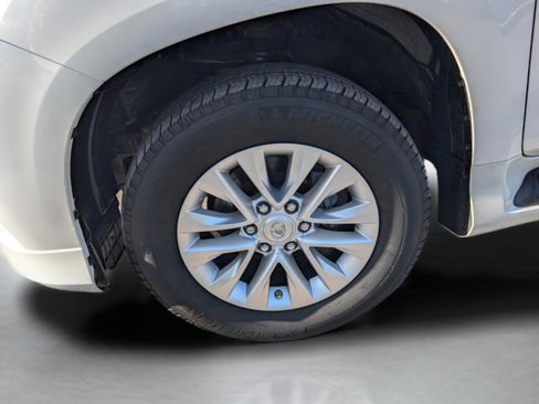 Used 2023 Lexus GX 460 Premium w/ Premium Plus Package image 36