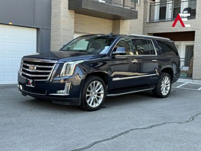 Used 2017 Cadillac Escalade ESV Luxury