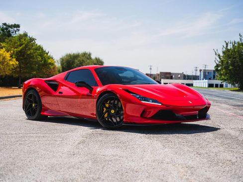 Used 2021 Ferrari F8 Tributo RWD image 7